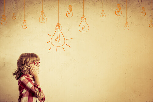 Barn och tecknade glödlampor