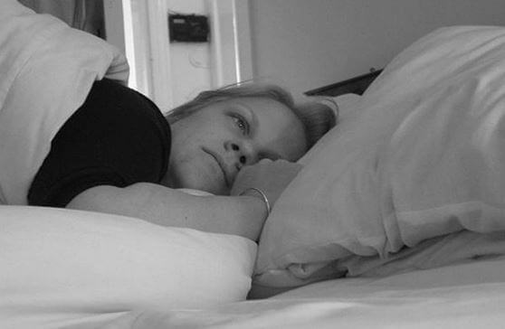 Att sova på sidan: lägre risk för Alzheimers och Parkinson