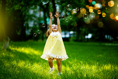8 sätt att släppa ut ditt inre barn och bli gladare