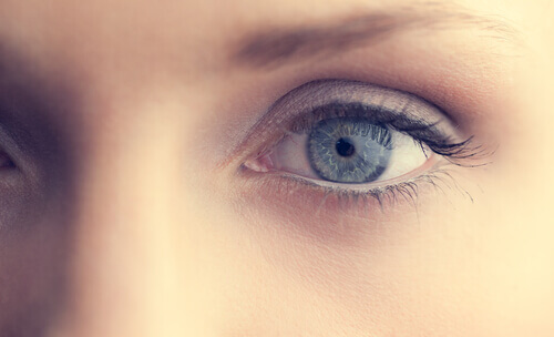 Blå ögon