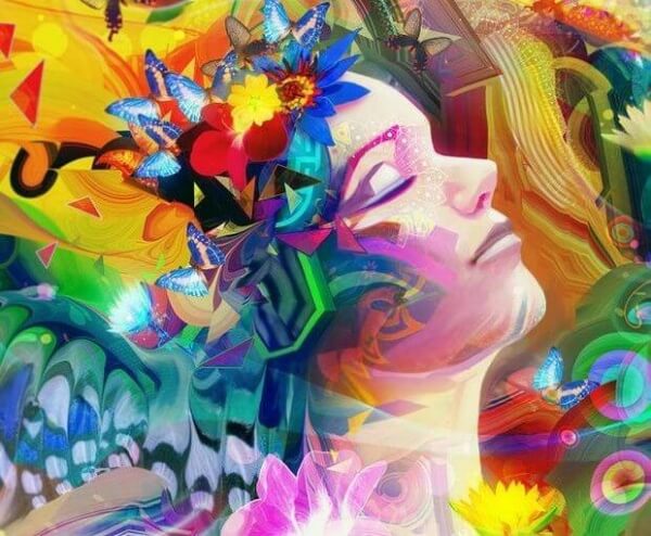 Regnbågskvinna visar sin inre trädgård