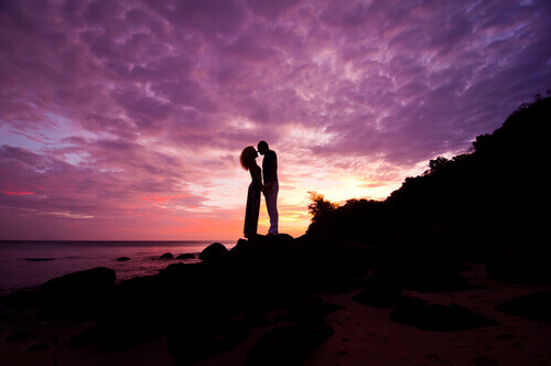 Par i solnedgång