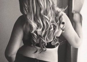 Make svarar på retuschering av sin frus foton