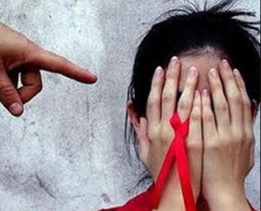 Stigmatiserad person med AIDS