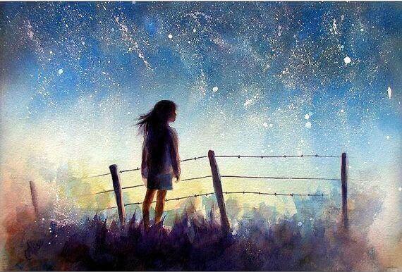 Kvinna som tänker på svunna tider