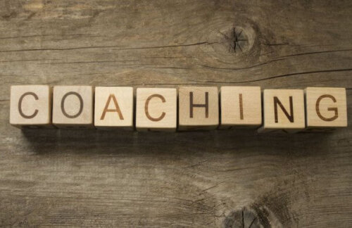 Vad är skillnaden mellan en coach och en psykolog?