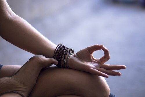 Hand