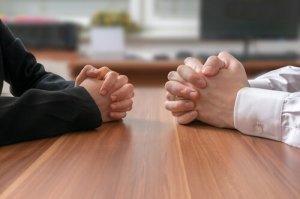 Att sätta gränser: bestämdhetens konst