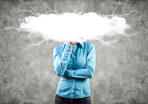 Huvudet bland molnen