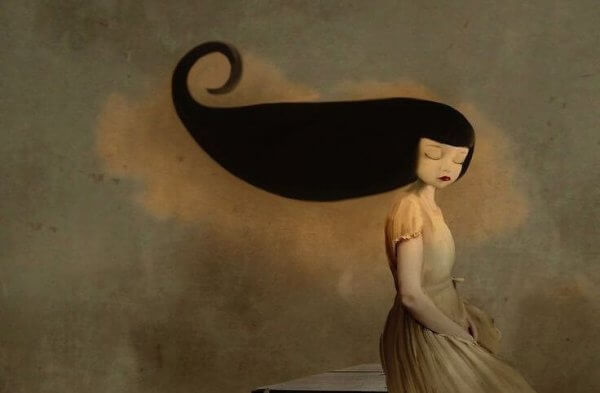 Kvinna med långt hår