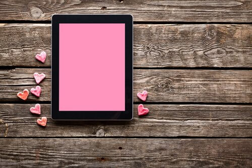 Surfplatta med hjärtan