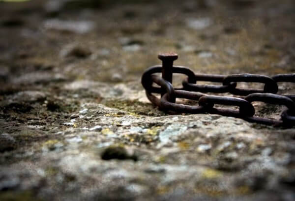 Bryt dina kedjor och frigör dig från emotionellt beroende