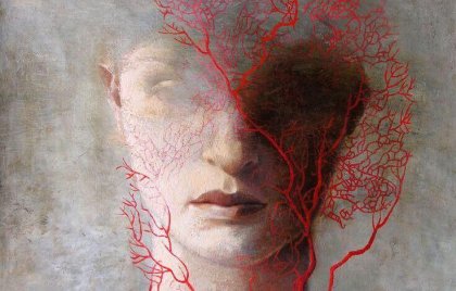 Kvinna med rött hår