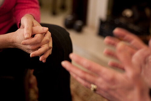 Slutna och öppna händer