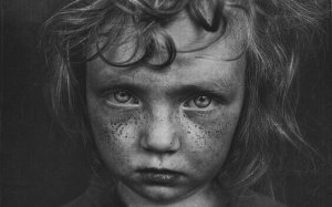 5 drag som associeras med barndomstrauma