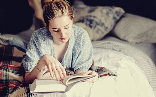 Att läsa innan läggdags: din hjärna kommer älska det