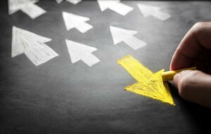 Hög vallmo-syndromet: varför folk ogillar dig för att du sticker ut