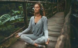 10 fördelar med att lyssna på avkopplande musik