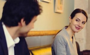 Kärlek vid första ögonkastet – förälskelse när blickar möts