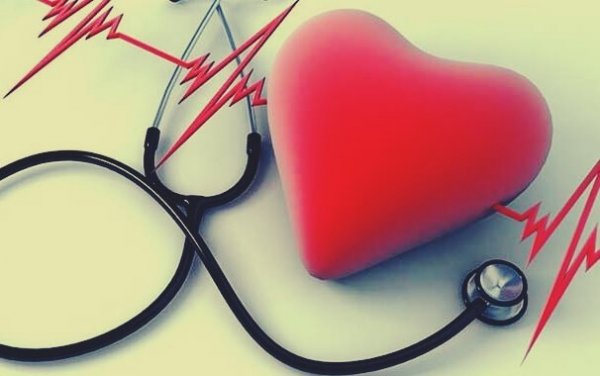 Hjärta och stetoskop