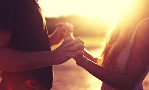 Nycklar till att knyta an till en introvert