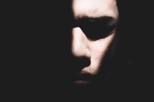 Hur behandlar man posttraumatiskt stressyndrom?