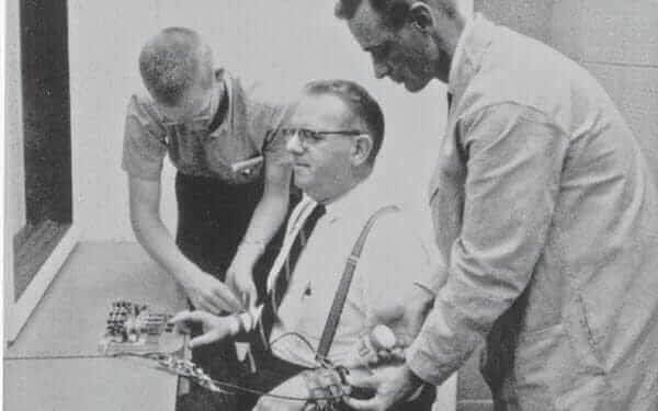 Försöksperson under Milgrams experiment.