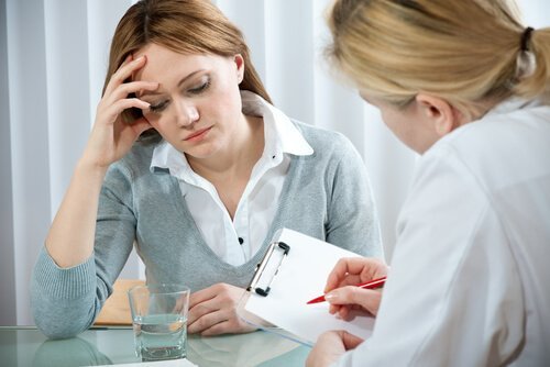Kvinna med abstinensbesvär från antidepressiva läkemedel