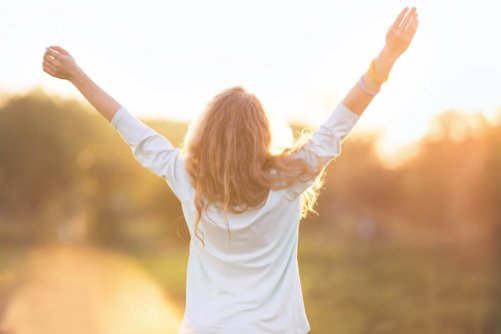 Den här kvinnan är lycklig för att hon har ett livsprojekt att ägna sig åt