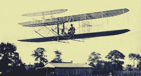 Första flygplanen