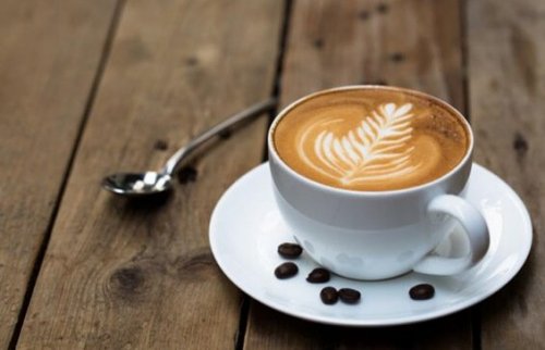Lukten av kaffe förbättrar de kognitiva funktionerna