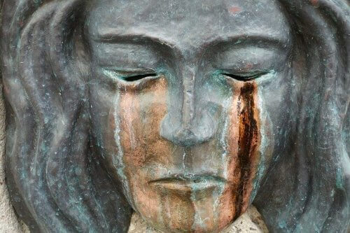 Gråtande staty