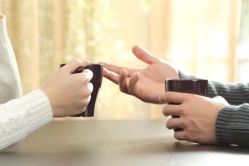 Diskussion med kaffe