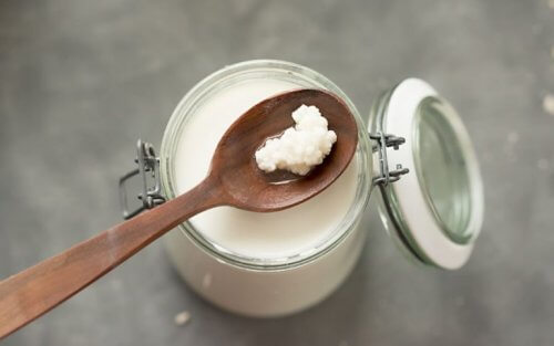 Kefir i glasburk.