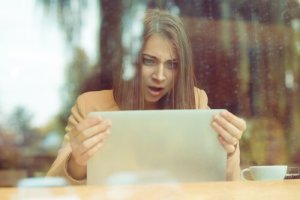 Psykologin bakom nättroll: varför agerar de som de gör?