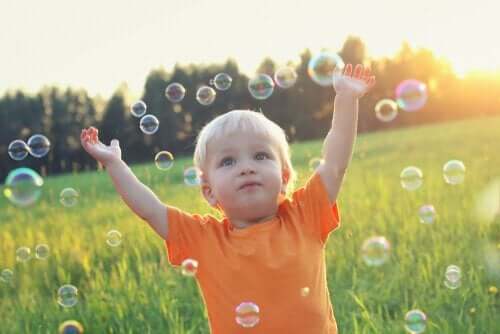 Barn bland bubblor.