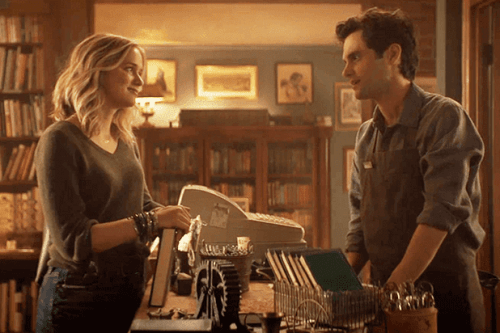 Joe pratar med Beck.