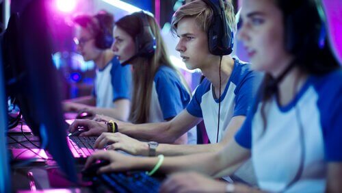 Psykologin bakom e-sport: tävlingar i datorspel