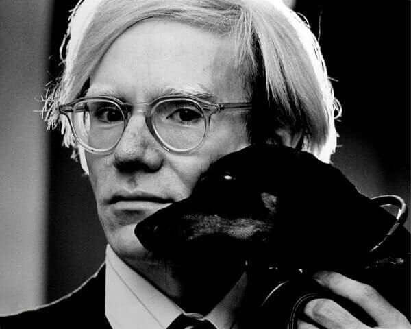 Andy Warhols arv och innehållet i hans tidskapslar