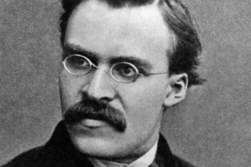 Nietzsche med glasögon.