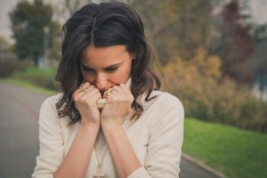 Kognitiv dissonans i emotionellt beroende relationer