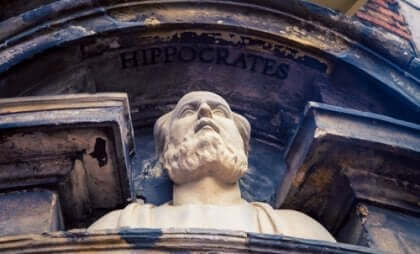 En byst av Hippokrates.