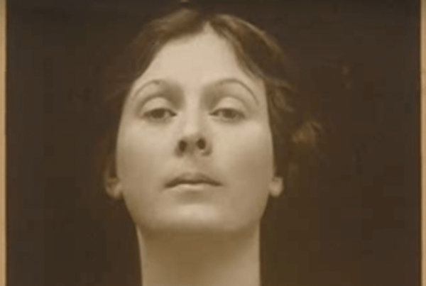 Biografi om Isadora Duncan: grundaren av modern dans