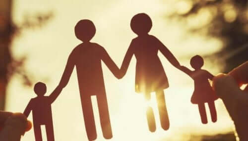 Familj av dockor