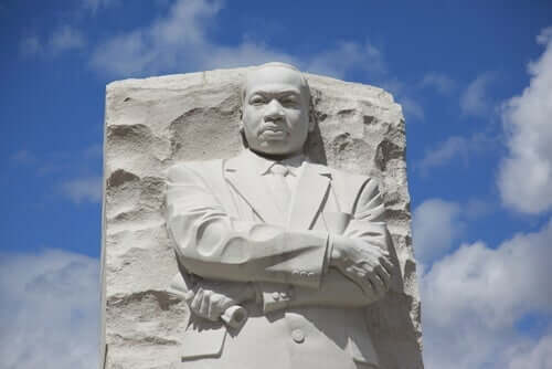 Staty av Luther King.