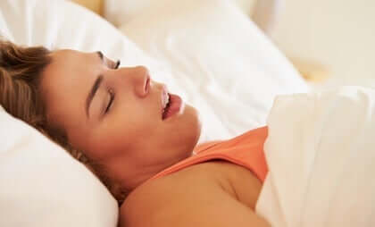 Sömnapné hos kvinnor och dess olika symptom