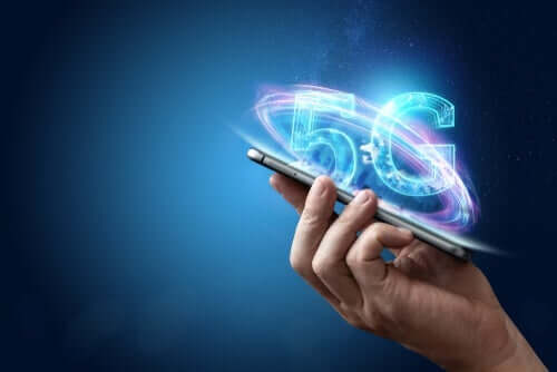 Mobiltelefon och 5G.