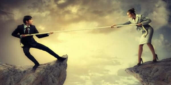 Maktkamper inom relationer och dess kännetecken