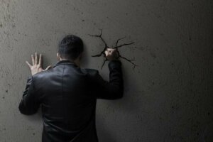 Hur social moral anknyter till normaliserandet av våld
