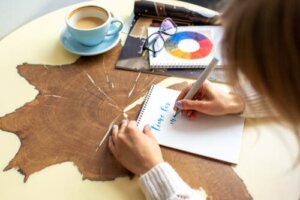 Vilka är fördelarna med lettering?